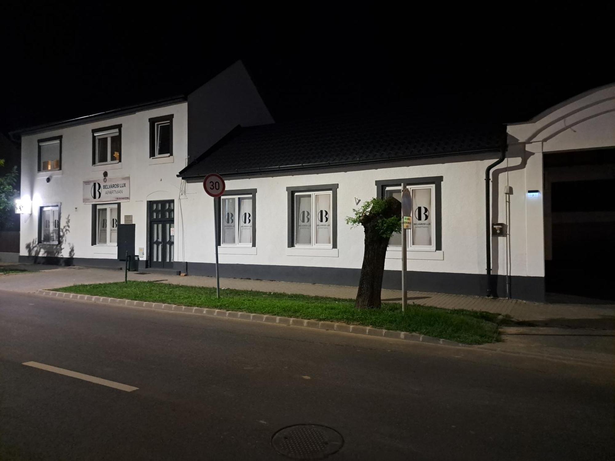 Belvárosi Lux Apartman Vásárosnamény Exterior foto